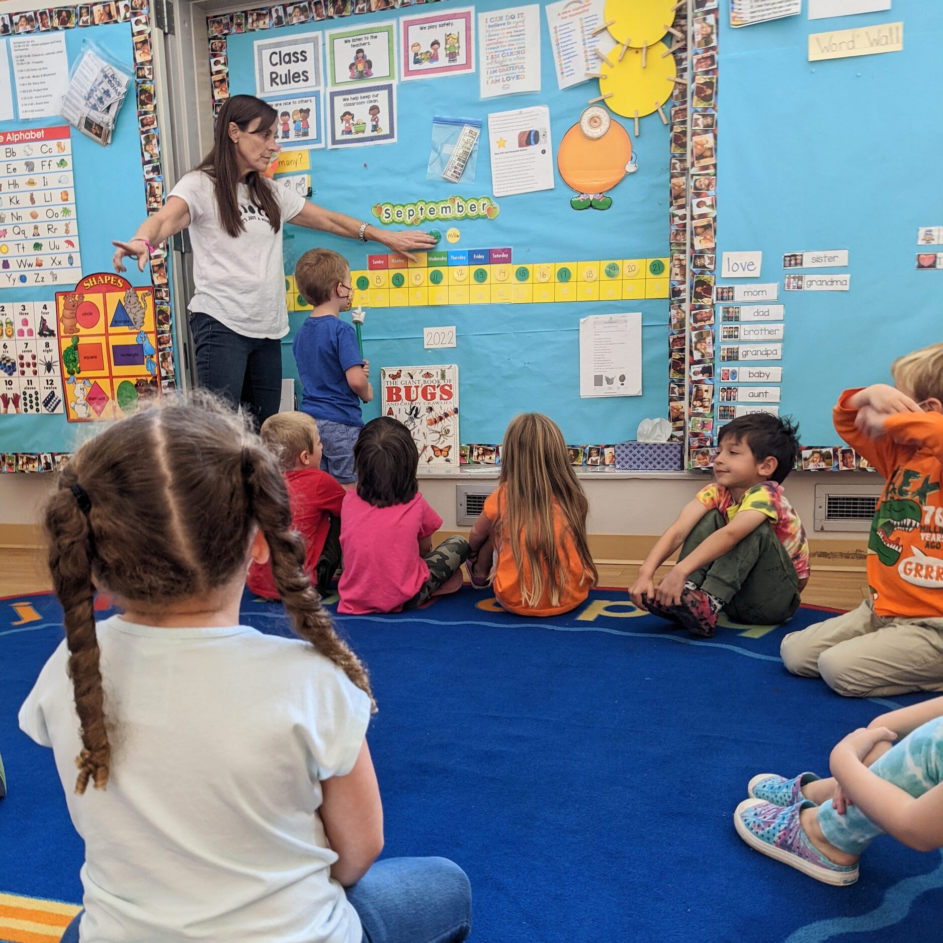 Mrs Wendy teaching her students